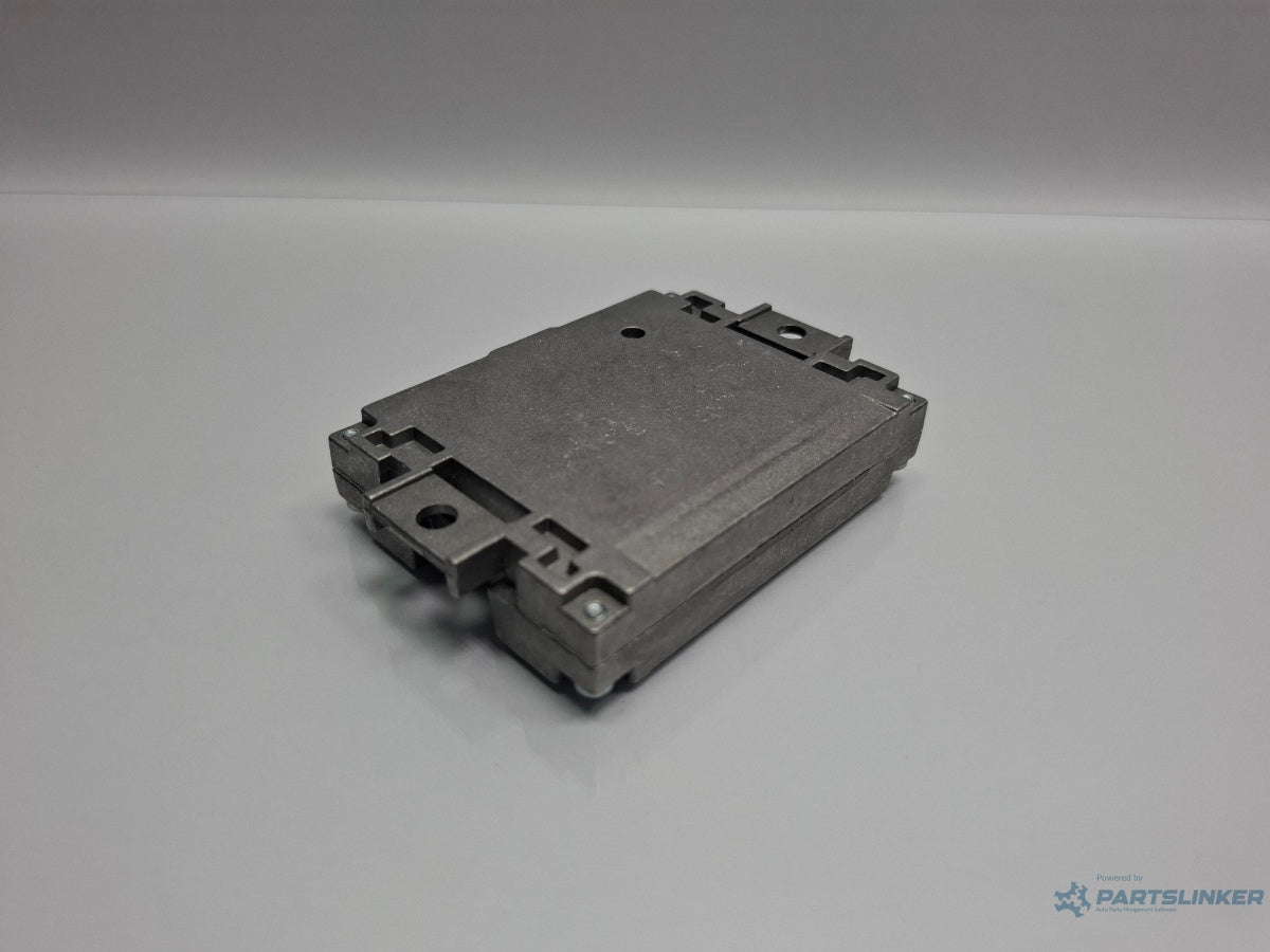 Amplificator antena SKODA OCTAVIA Combi 5E5 2012 - > TDI CKFC, CRMB, CYKA 4H0035456