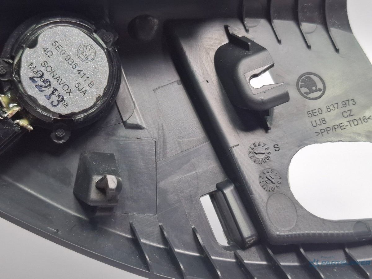 Tweeter usa stanga fata SKODA OCTAVIA Combi 5E5 2012 - > TDI CKFC, CRMB, CYKA 5E0837973 , 5E0035411B