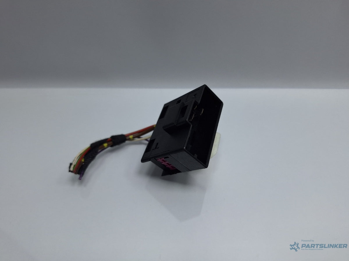 Mufa conector incalzire scaun SKODA OCTAVIA Combi 5E5 2012 - > TDI CKFC, CRMB, CYKA 7L0972762