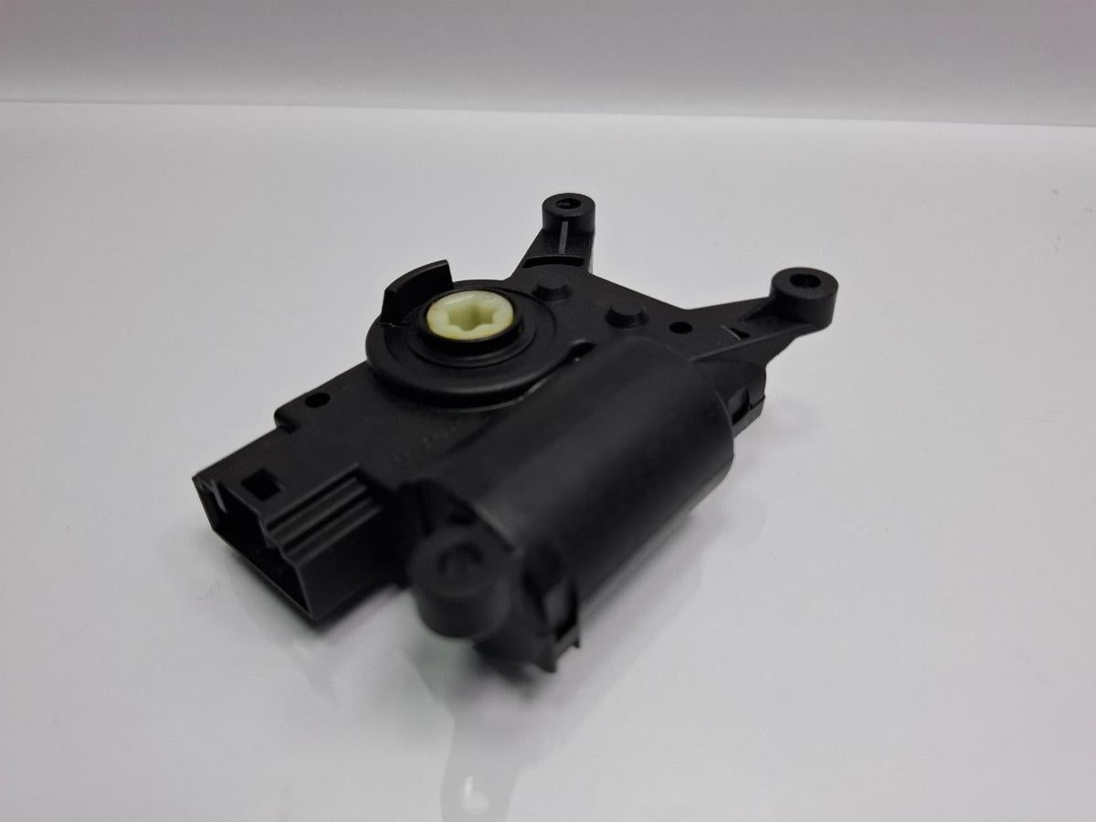 Motoras clapeta aeroterma V428 SKODA OCTAVIA Combi 5E5 2012 - > TDI CKFC, CRMB, CYKA 5Q0907511J