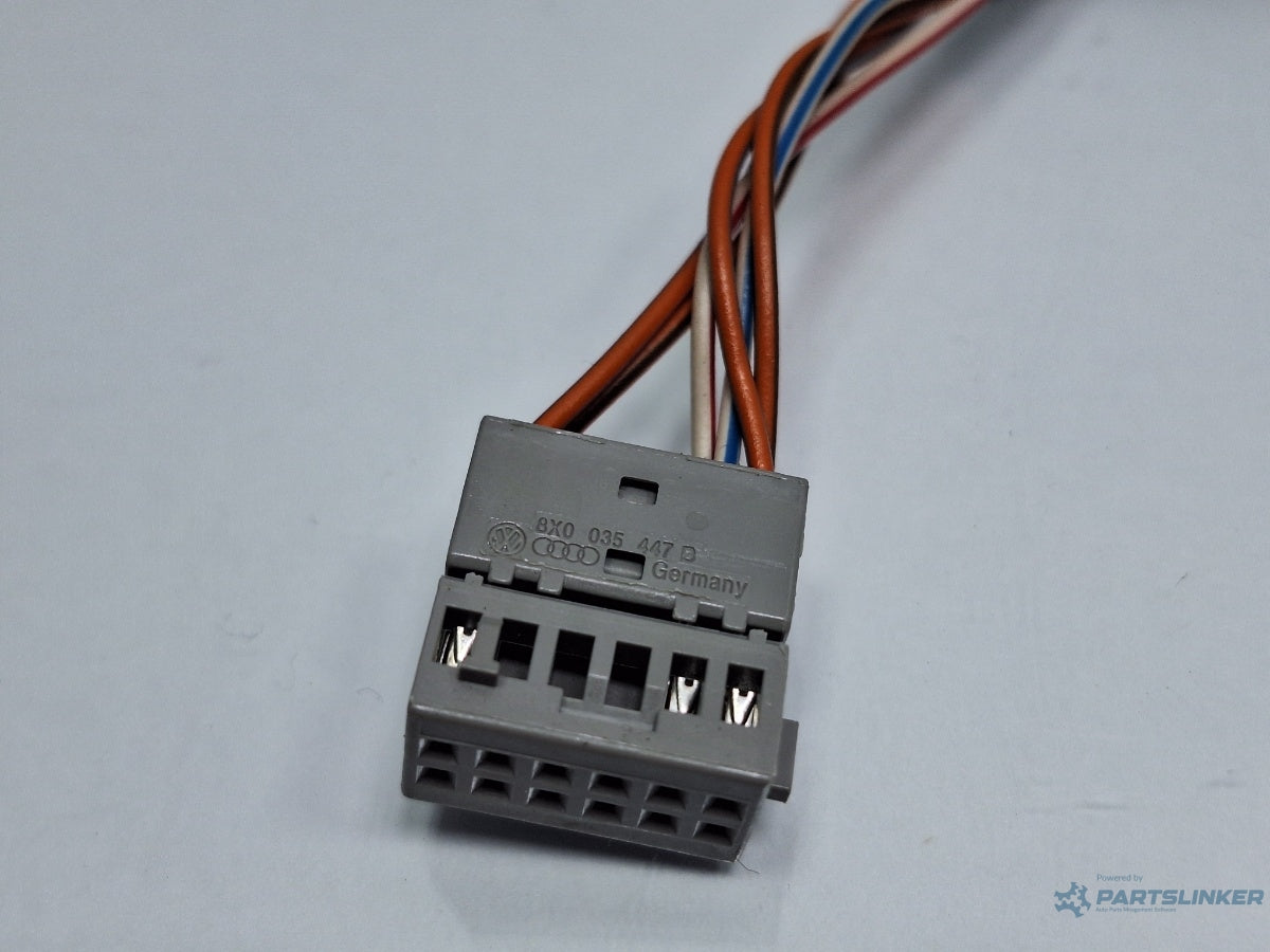 Mufa conector 12 pini SKODA OCTAVIA Combi 5E5 2012 - > TDI CKFC, CRMB, CYKA 8X0035447B