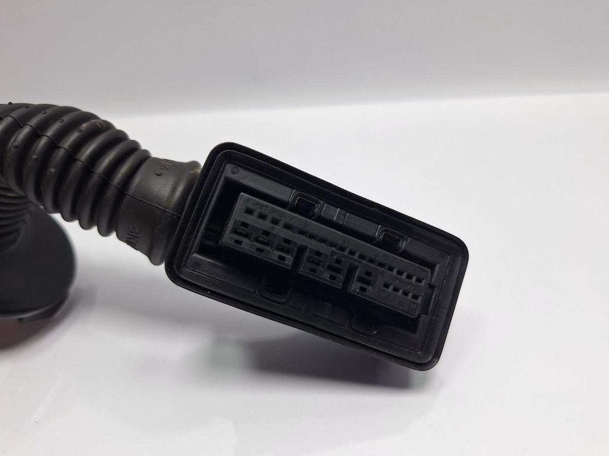Mufa conector 27 pini SKODA OCTAVIA Combi 5E5 2012 - > TDI CKFC, CRMB, CYKA 8K0972702