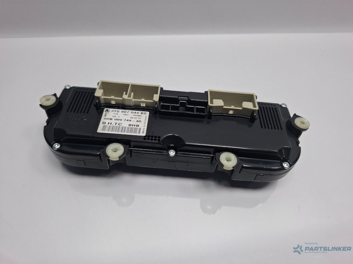 Panou climatronic SKODA SUPERB III Estate 3T5 2009 - 2015 TDI CBBB, CFGB 3T0907044BS