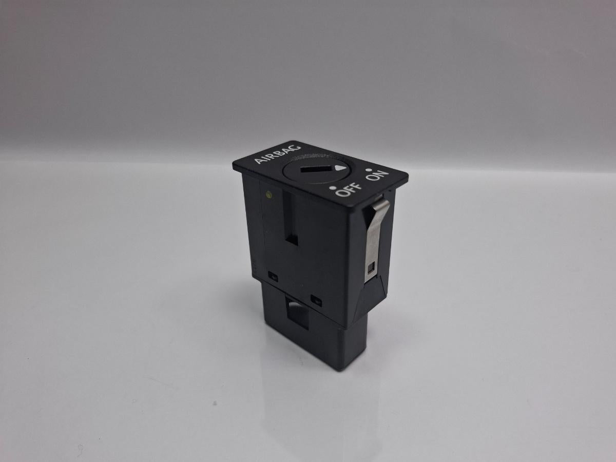 Buton airbag SKODA SUPERB II Estate 3T5 2009 - 2015 TDI CBBB, CFGB 5P0919237C