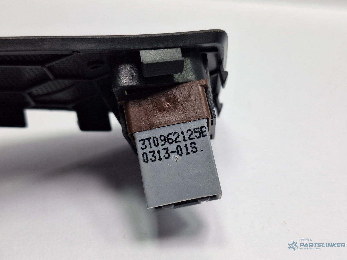 Buton inchidere centralizata SKODA SUPERB III Estate 3T5 2009 - 2015 TDI CBBB, CFGB 3T0962125B