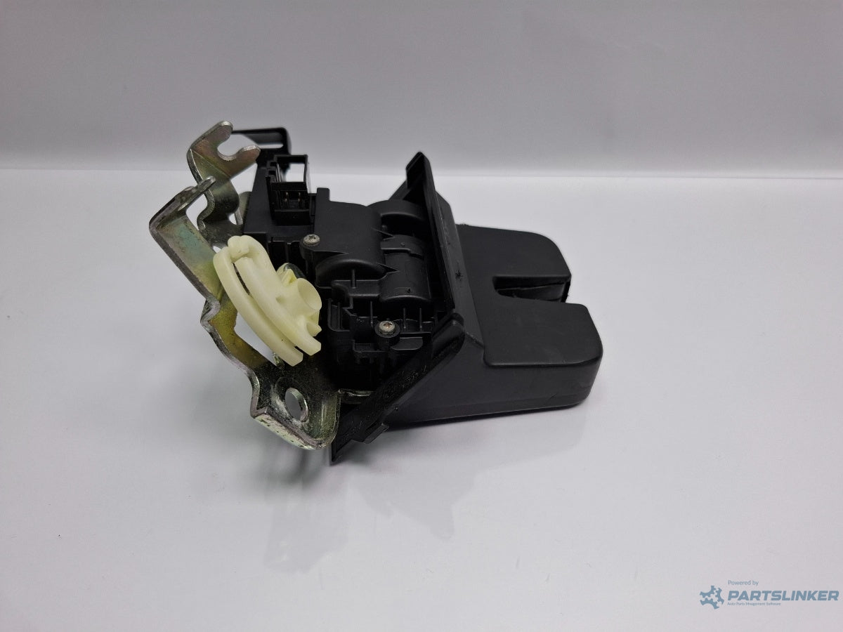 Broasca haion SKODA SUPERB III Estate 3T5 2009 - 2015 TDI CBBB, CFGB 3T9827520