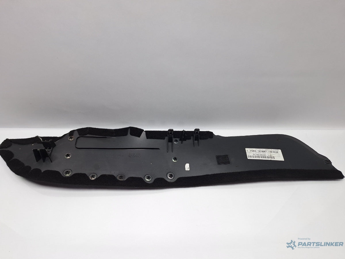 Laterala consola centrala dreapta SKODA SUPERB III Estate 3T5 2009 - 2015 TDI CBBB, CFGB 3T1863046C