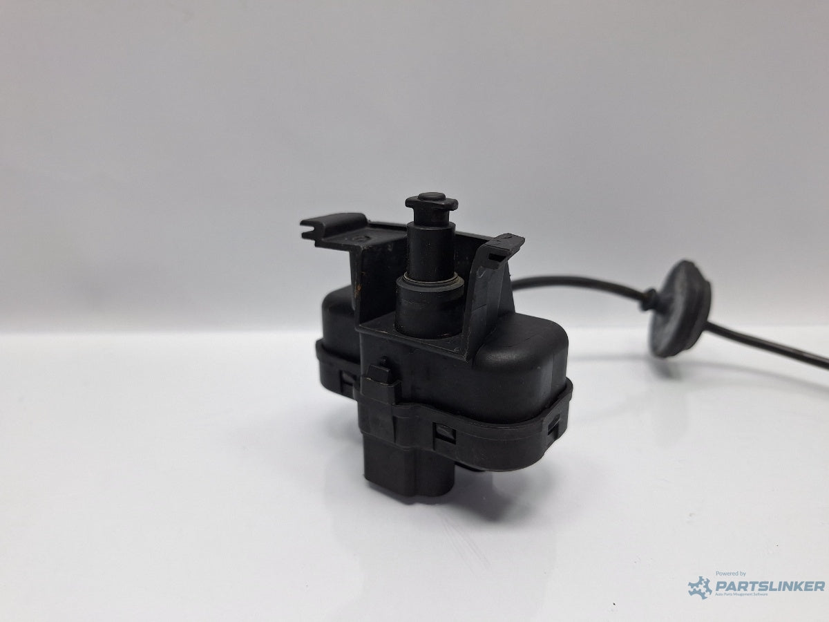 Actuator usita rezervor SKODA SUPERB III Estate 3T5 2009 - 2015 TDI CBBB, CFGB 3T0810773