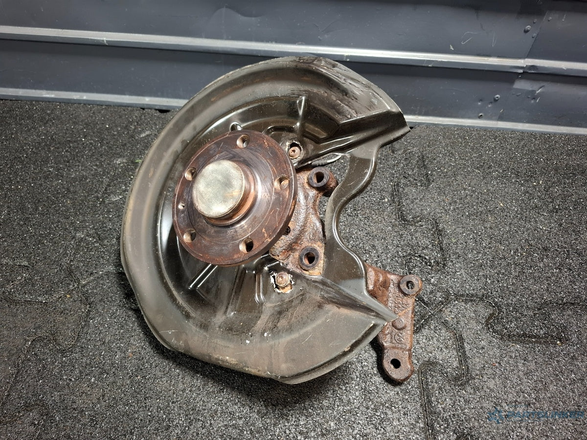 Fuzeta dreapta spate SKODA SUPERB III Estate 3T5 2009 - 2015 TDI CBBB, CFGB 1K0505436AE , 1K0615612P