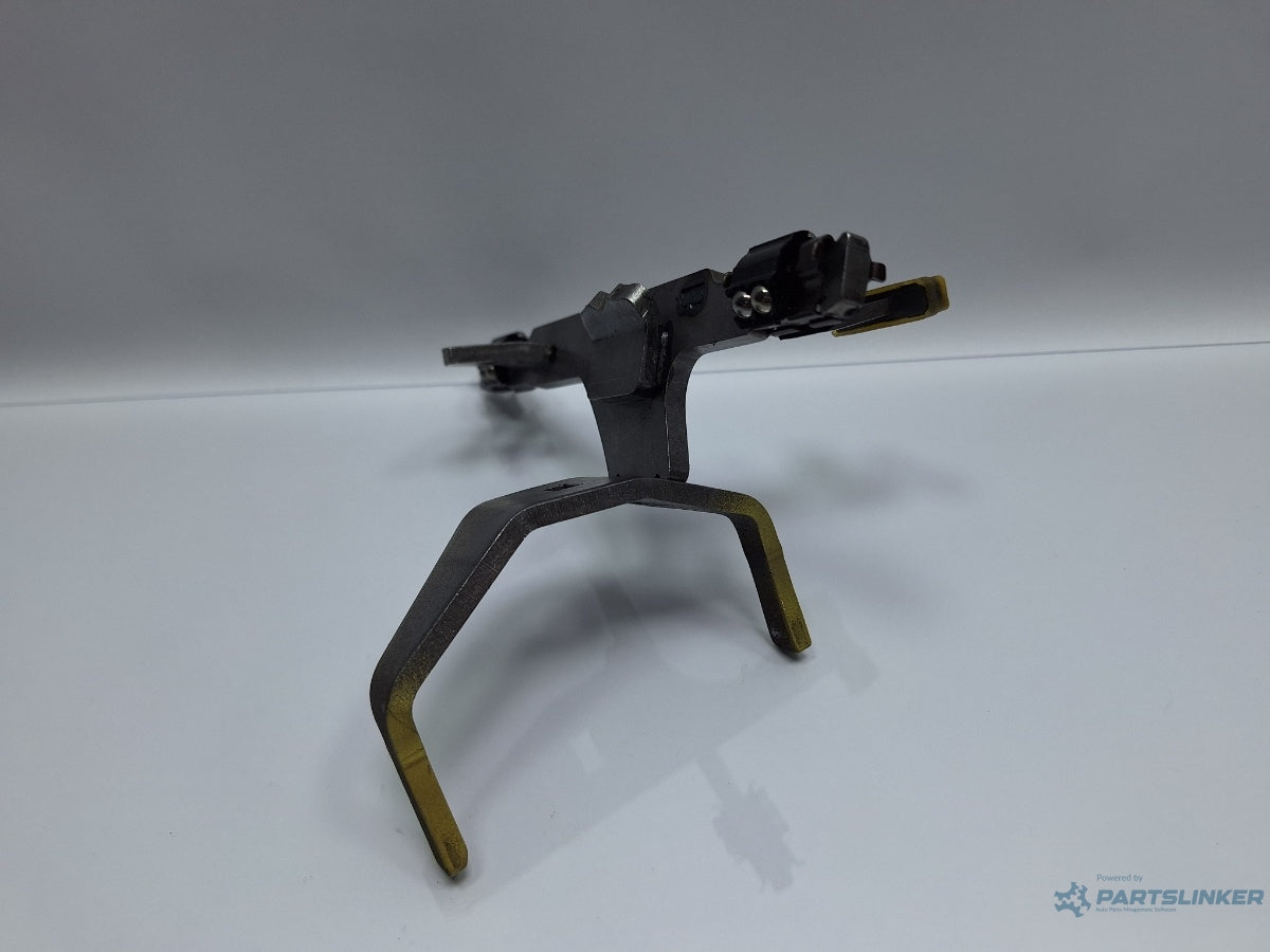 Furca ambreiaj (Nr1) VOLKSWAGEN PASSAT CC 357 2008 - 2012 TDI CBAB, CFFB 02E311570D