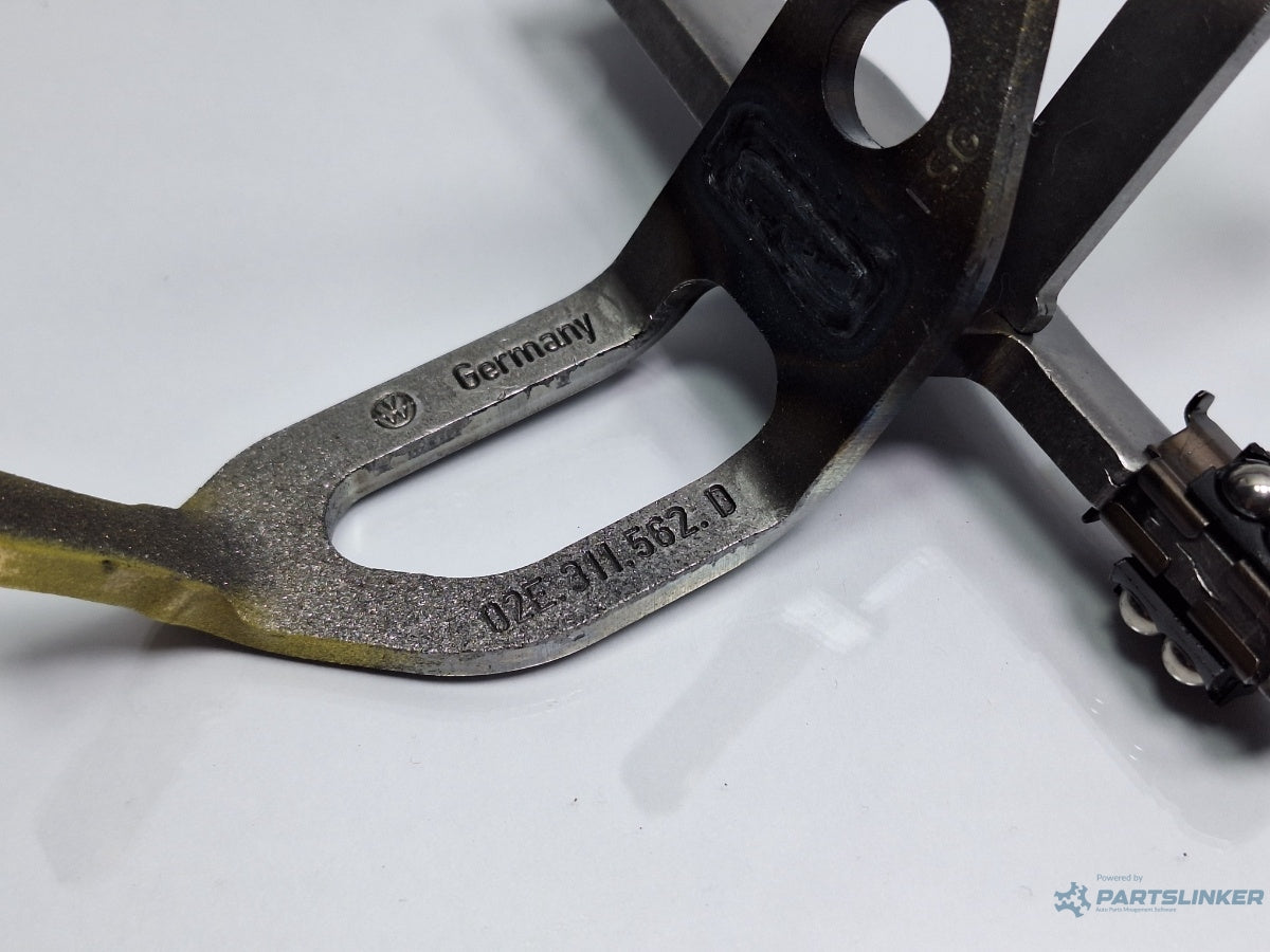 Furca ambreiaj ( Nr2) VOLKSWAGEN PASSAT CC 357 2008 - 2012 TDI CBAB, CFFB 02E311562D