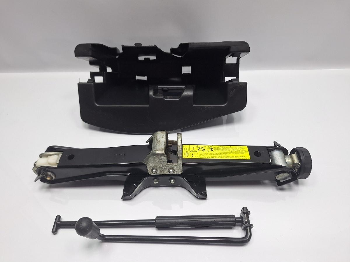 Cric AUDI A4 IV Avant 8K5, B8 2007 - 2015 TDI CAGA, CJCA, CMEA, CMFA 8K0011031C