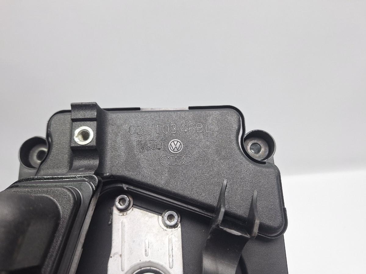 Capac culbutori AUDI A4 IV Avant 8K5, B8 2007 - 2015 TDI CAGA, CJCA, CMEA, CMFA 03L103469L