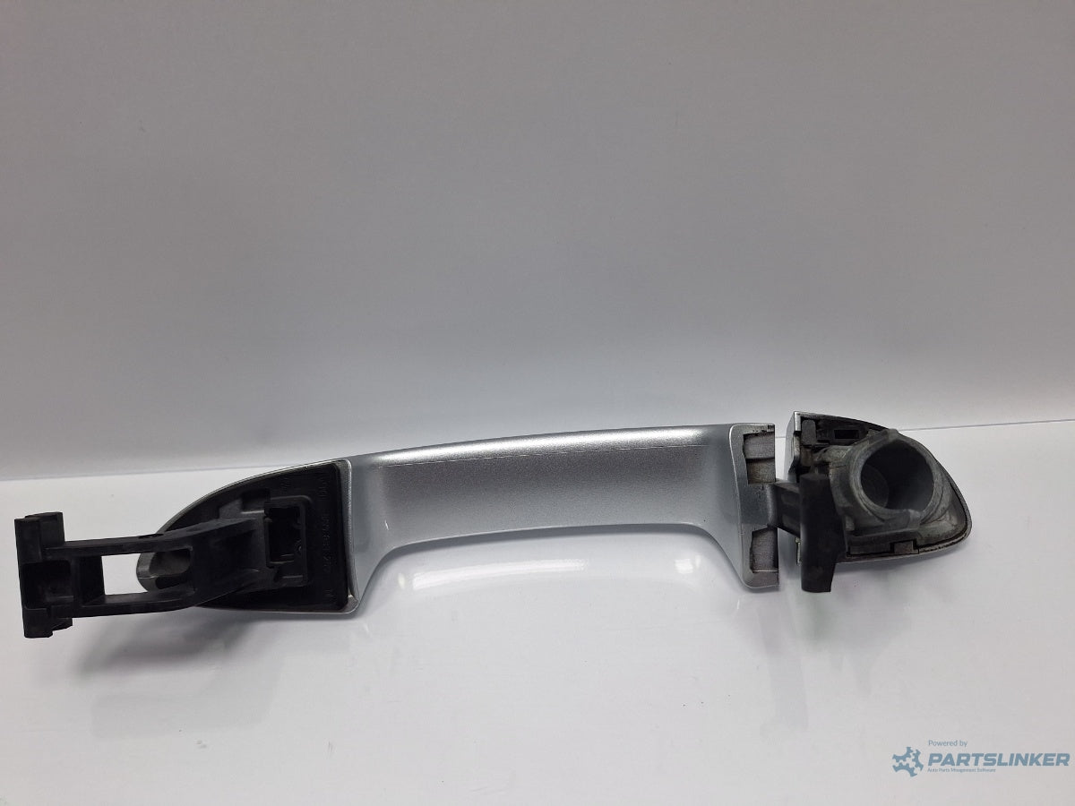 Maner exterior usa stanga VOLKSWAGEN PASSAT Variant 3C5 2005 - 2011 TDI 16V BKP, CBAB 3C0837209