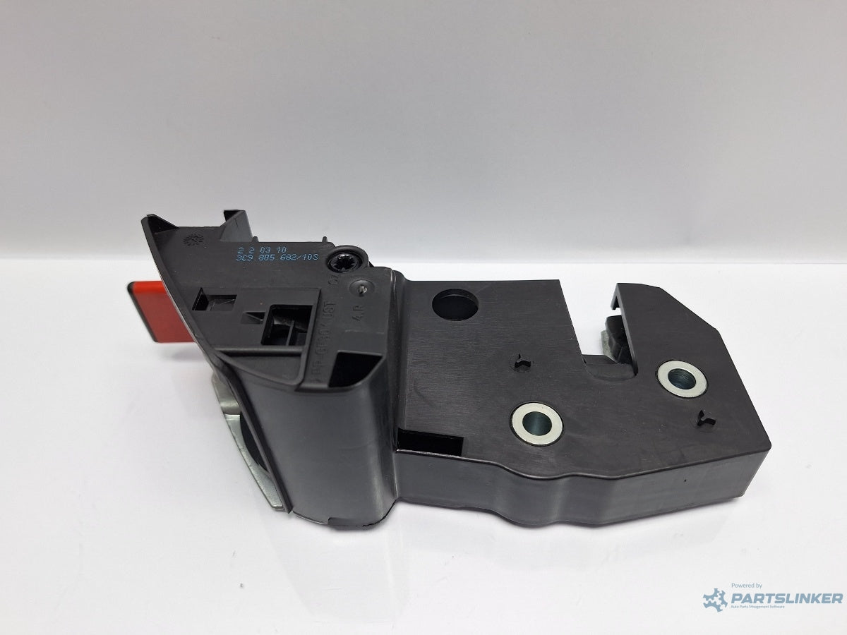 Broasca bancheta dreapta spate VOLKSWAGEN PASSAT Variant 3C5 2005 - 2011 3C9885682