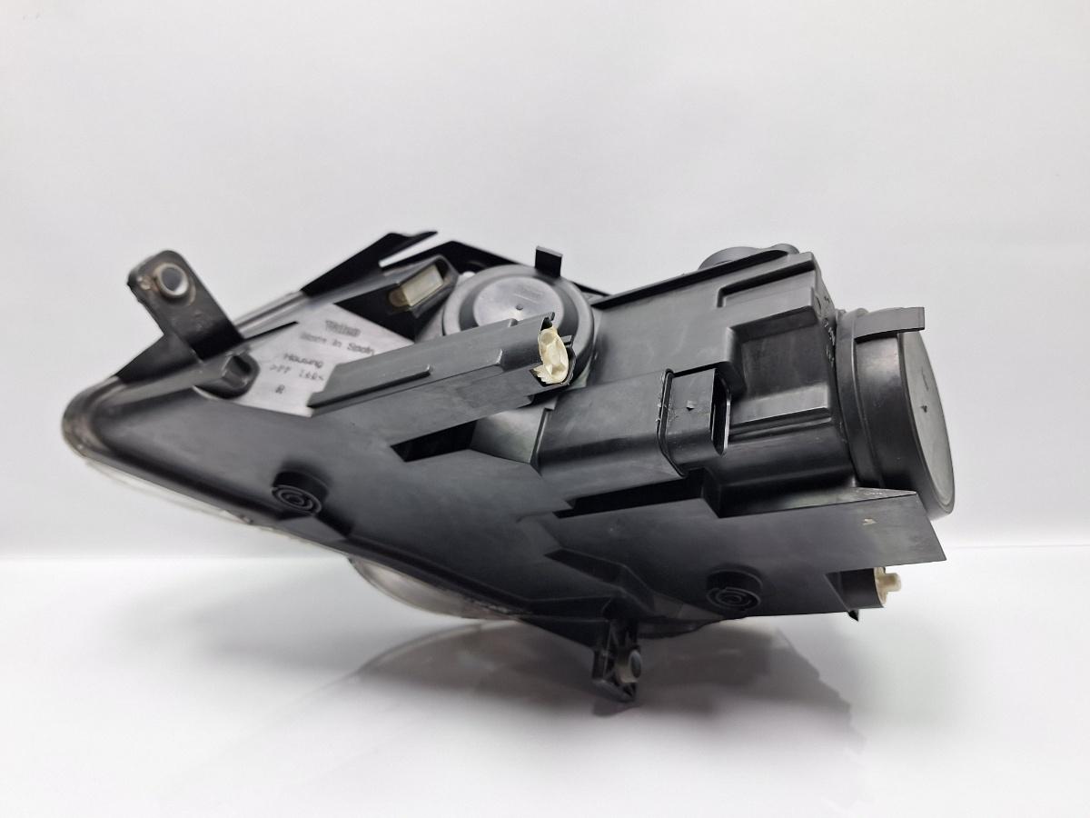 Far halogen dreapta VOLKSWAGEN PASSAT 3C2 2005 - 2010 TDI 3C0941006M volan stanga