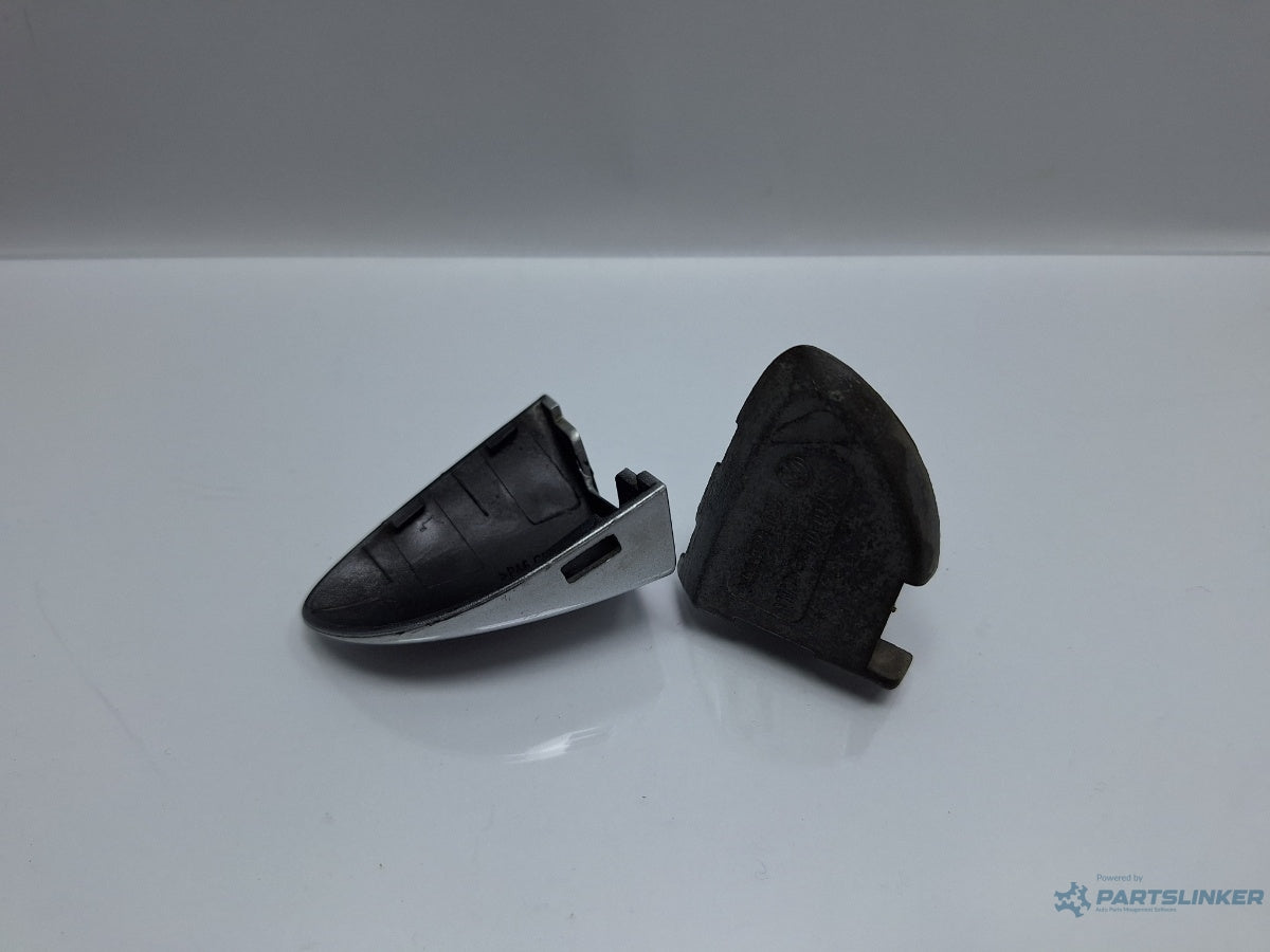 Capac butuc LA7W usa stanga VOLKSWAGEN PASSAT 3C2 2005 - 2010 TDI 16V BKP, CBAB 3C0837879