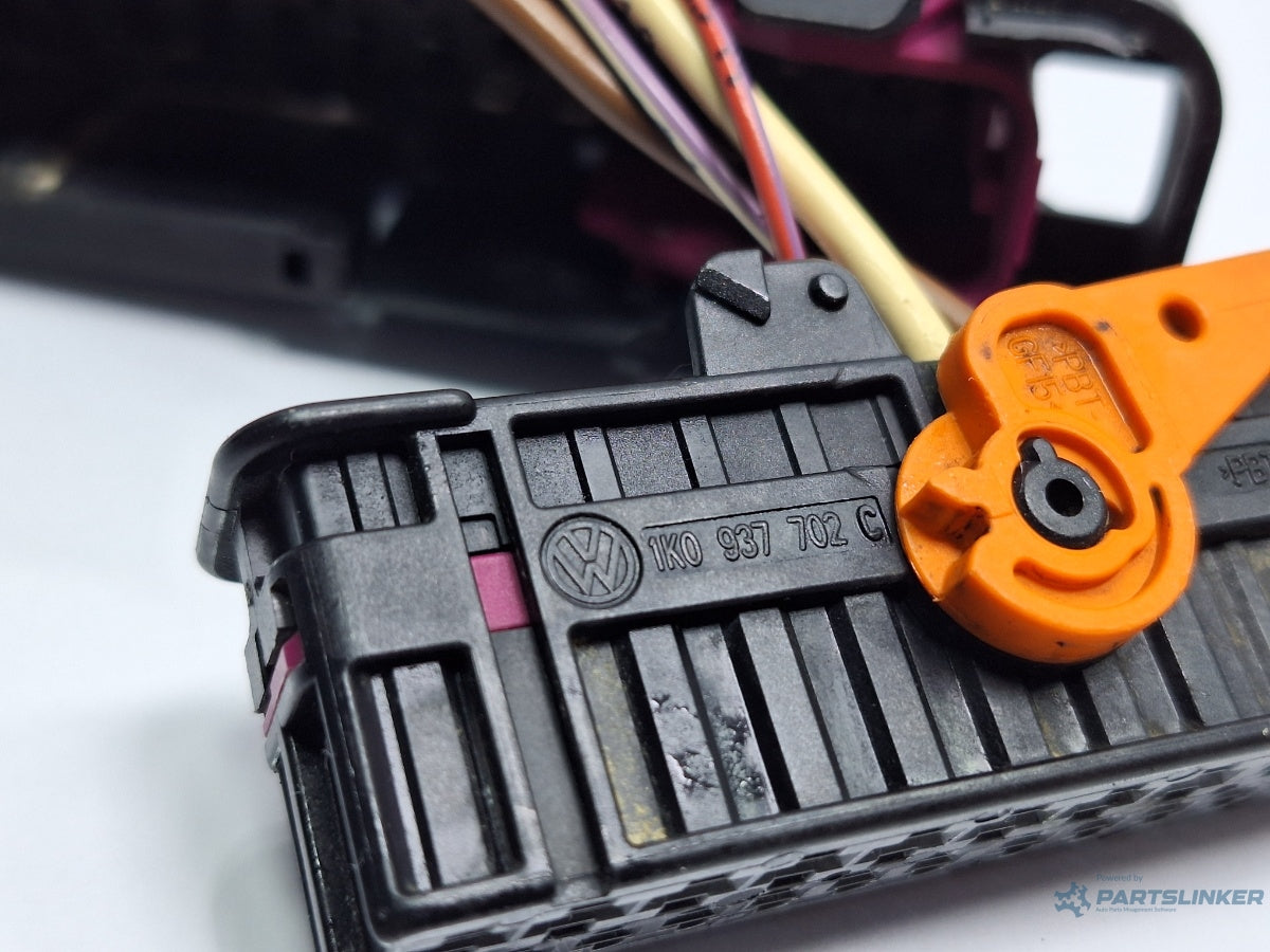 Mufa conector cablaj usa VOLKSWAGEN PASSAT 3C2 2005 - 2010 TDI 16V BKP, CBAB 1K0937722D , 1K0937702C