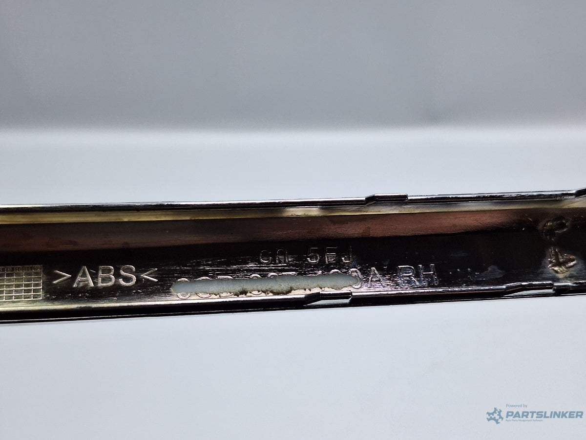 Bandou cromat bara dreapta spate VOLKSWAGEN PASSAT 3C2 2005 - 2010 TDI 16V BKP, CBAB 3C5807460A