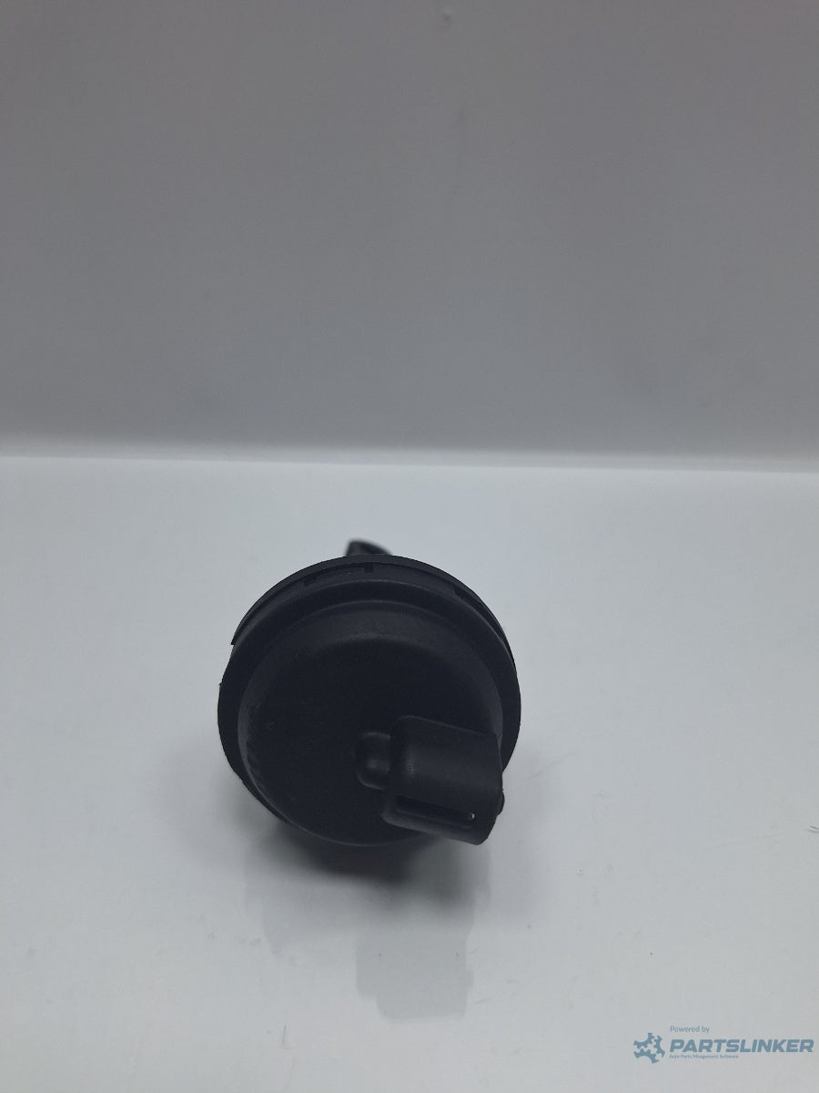 Supapa de vacuum racitor VOLKSWAGEN PASSAT 3C2 2005 - 2010 TDI 16V BKP, CBAB 03G131513J