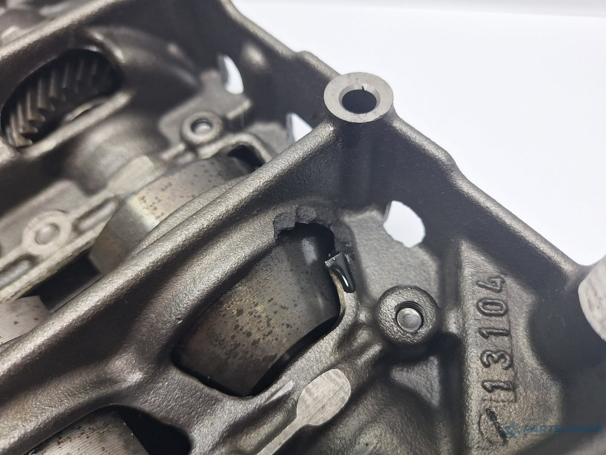 Pompa de ulei VOLKSWAGEN PASSAT 3C2 2005 - 2010 TDI 16V BKP, CBAB 03G115105H