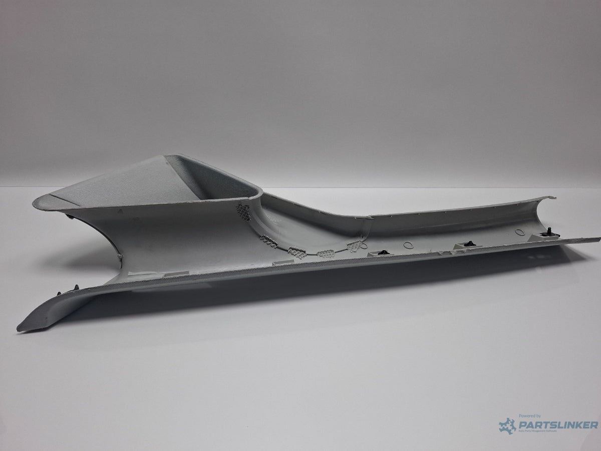 Ornament stalp parbriz dreapta VOLKSWAGEN TOURAN 1T1, 1T2 2003 - 2010 TDI BMM 1T0867234L