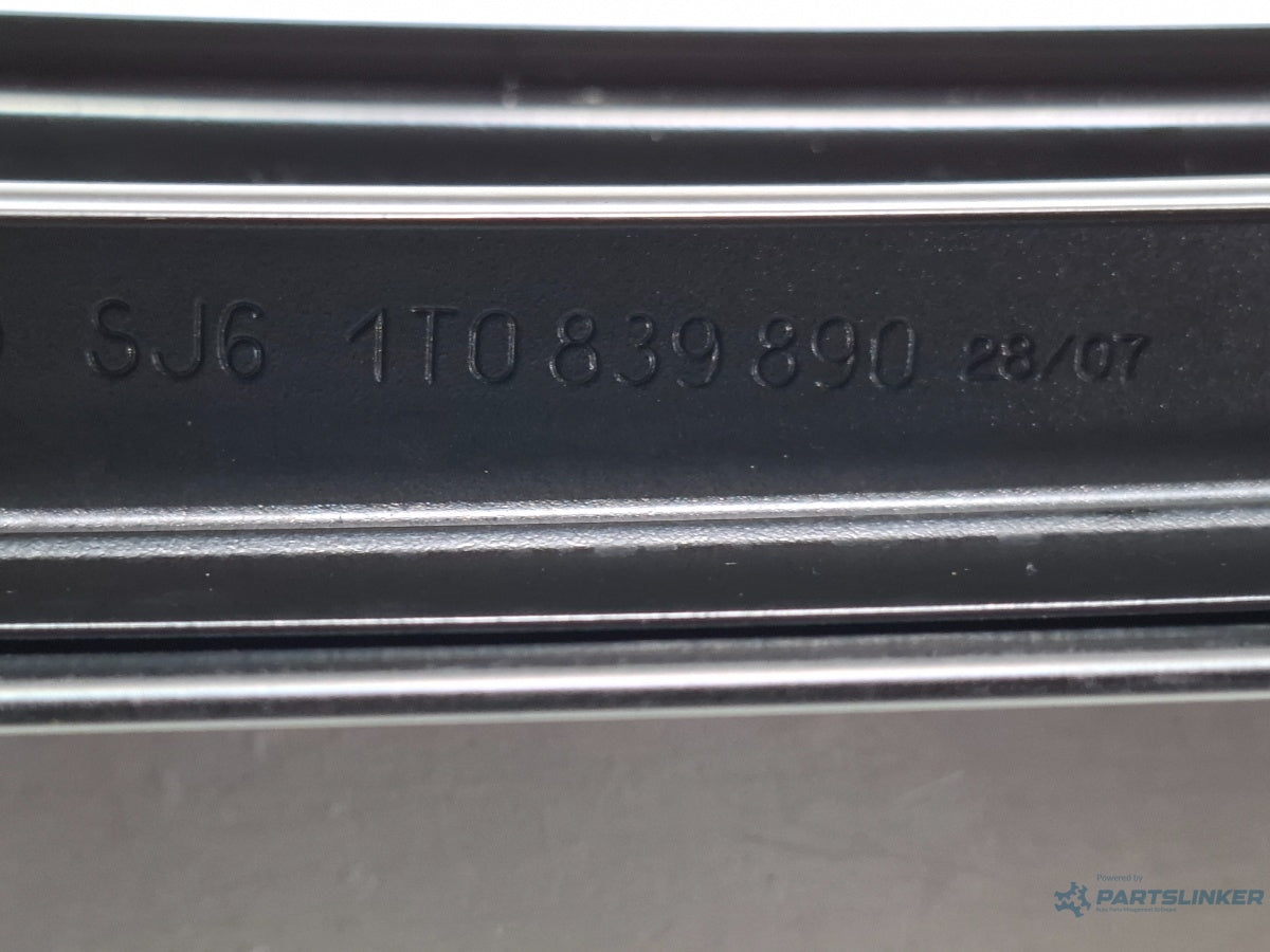 Ornament usa dreapta spate VOLKSWAGEN TOURAN 1T1, 1T2 2003 - 2010 TDI BMM 1T0839890