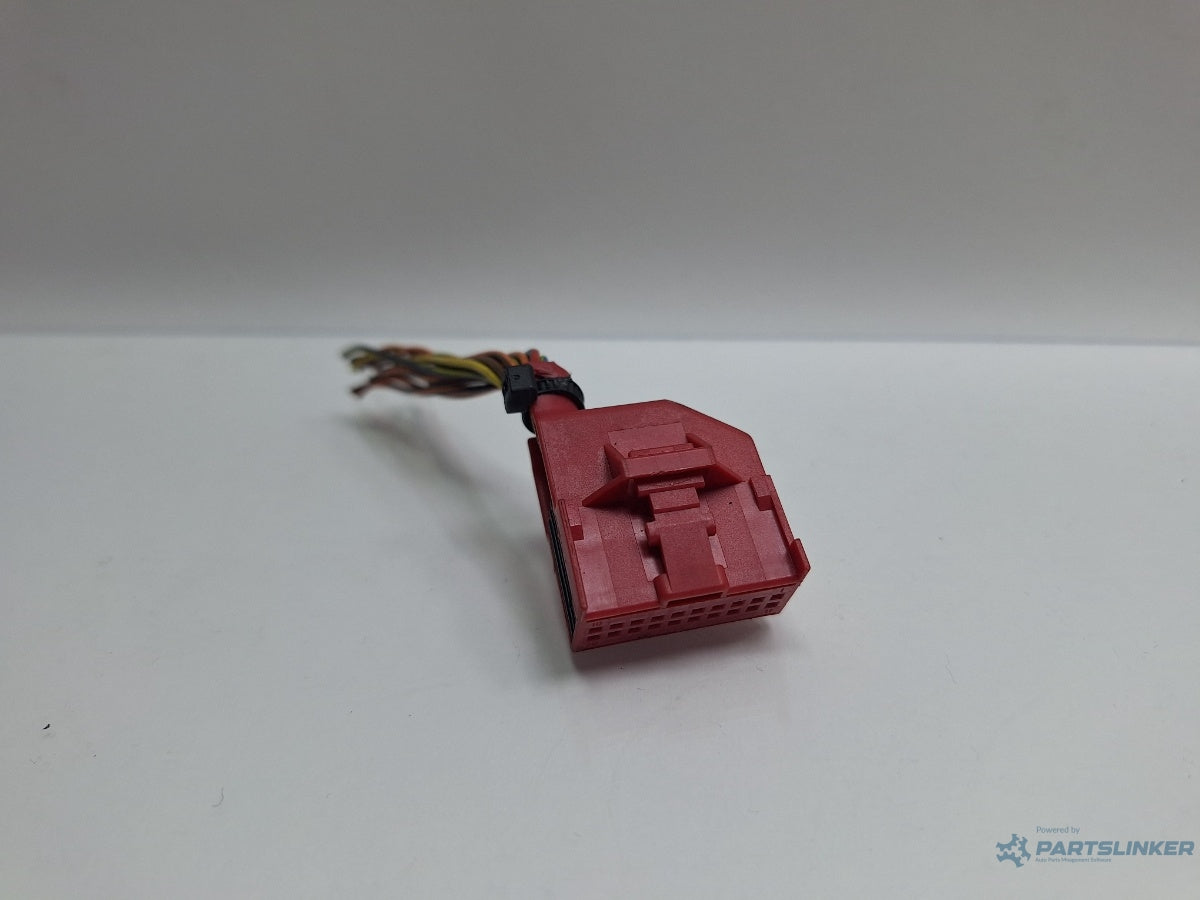 Mufa conector gateway VOLKSWAGEN TOURAN 1T1, 1T2 2003 - 2010 TDI BMM 8E0972420B