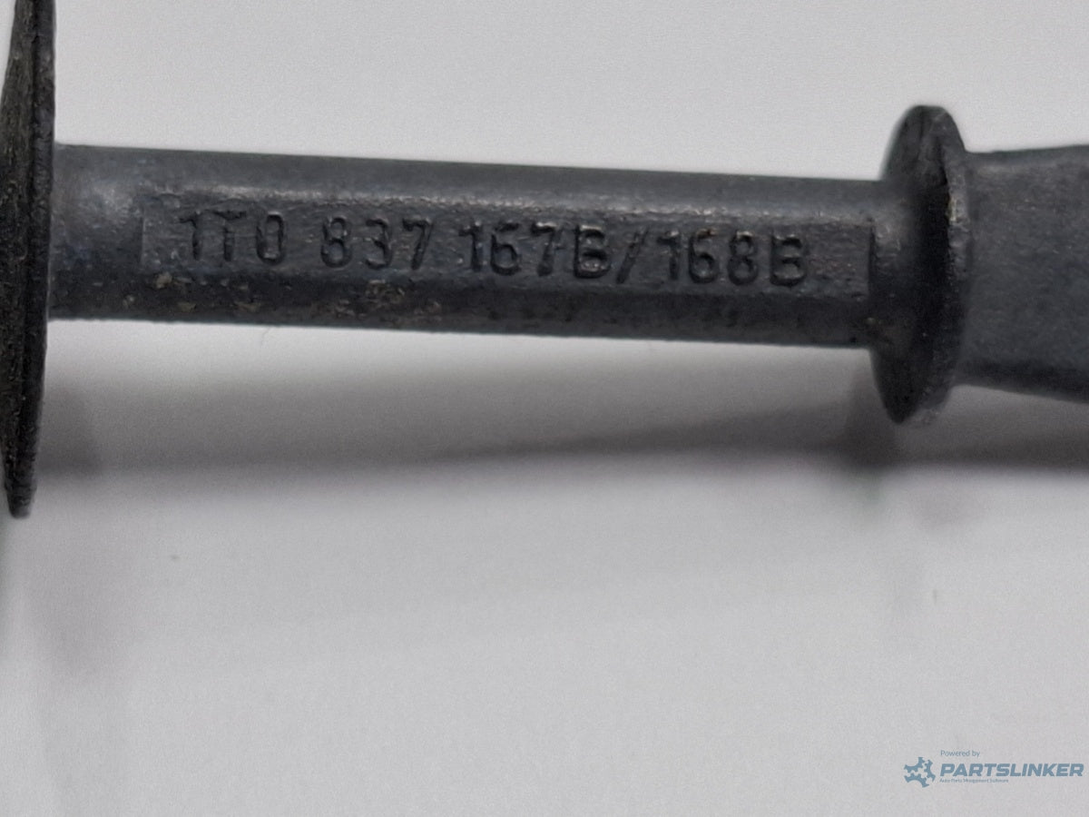 Butuc usa stanga fata VOLKSWAGEN TOURAN 1T1, 1T2 2003 - 2010 TDI BMM 1T0837167B