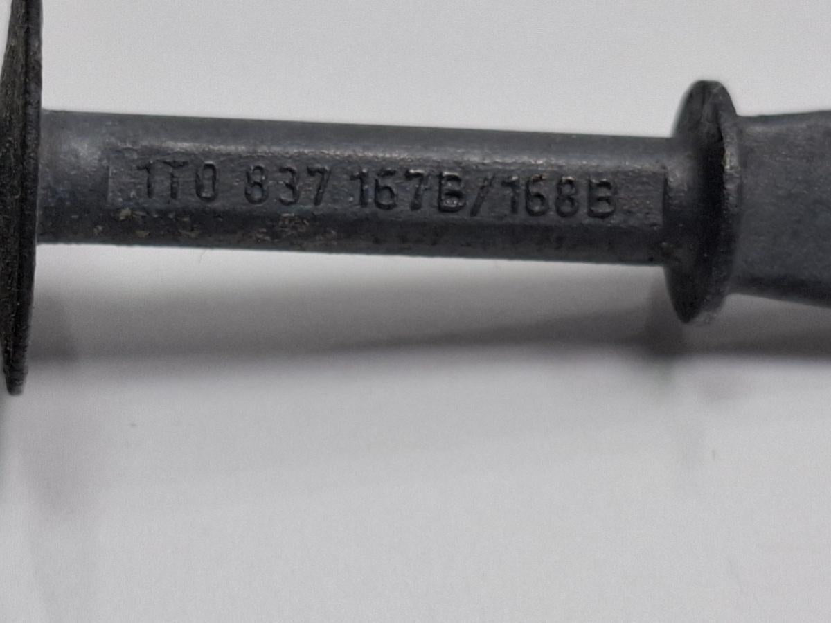 Butuc usa stanga fata VOLKSWAGEN TOURAN 1T1, 1T2 2003 - 2010 TDI BMM 1T0837167B