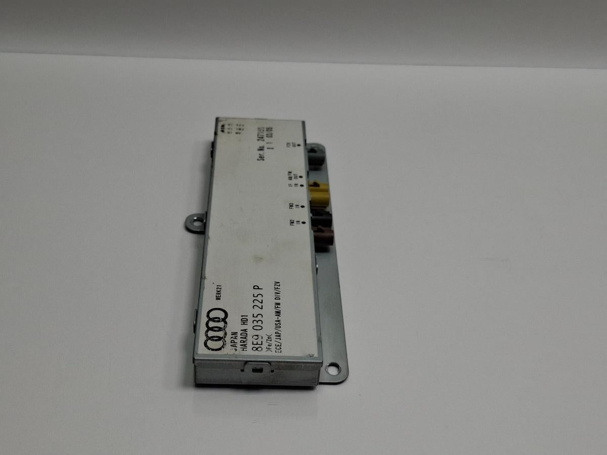 Amplificator antena AUDI A4 III Avant 8ED, B7 2004 - 2008 TDI BKE, BRB 8E9 035 225 P
