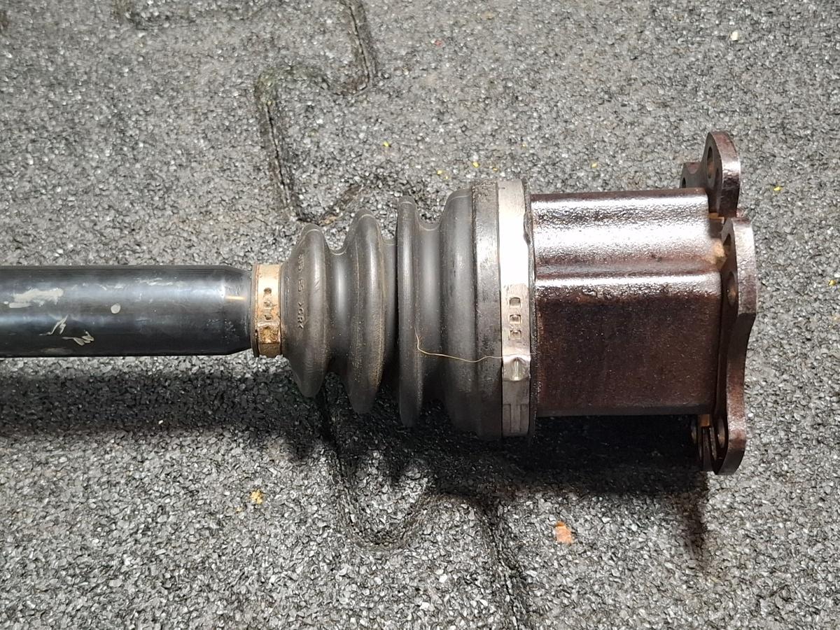 Planetara stanga AUDI A4 III Avant 8ED, B7 2004 - 2008 TDI BKE, BRB 8E0407271AT