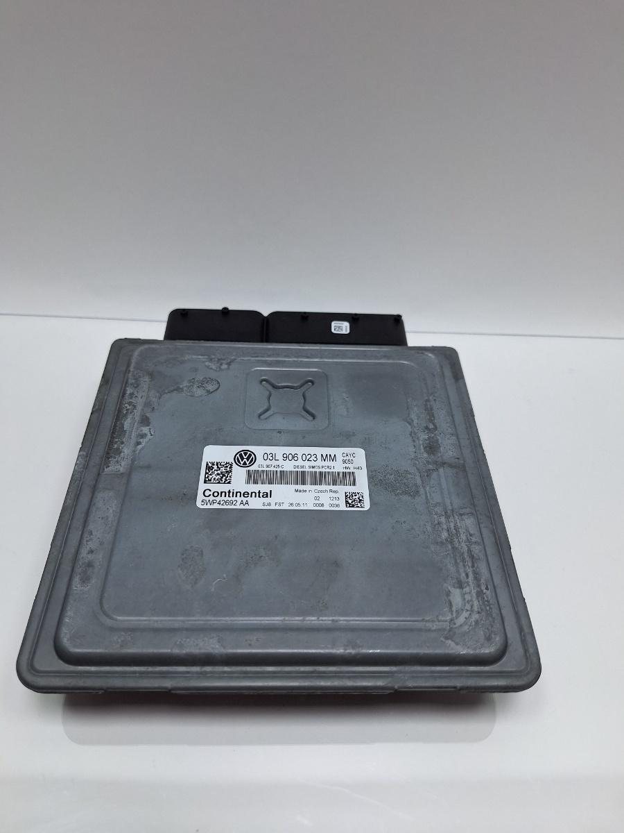 ECU modul/unitate de control motor VOLKSWAGEN GOLF VI 5K1_ 2011 TDi BlueMotion CAYC 77KW|105HP 2011