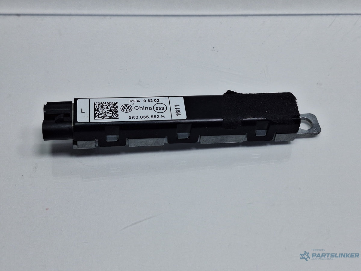 Amplificator antena VOLKSWAGEN GOLF VI 5K1_ 2008 - 2012 TDi BlueMotion CAYC 5K0035552H