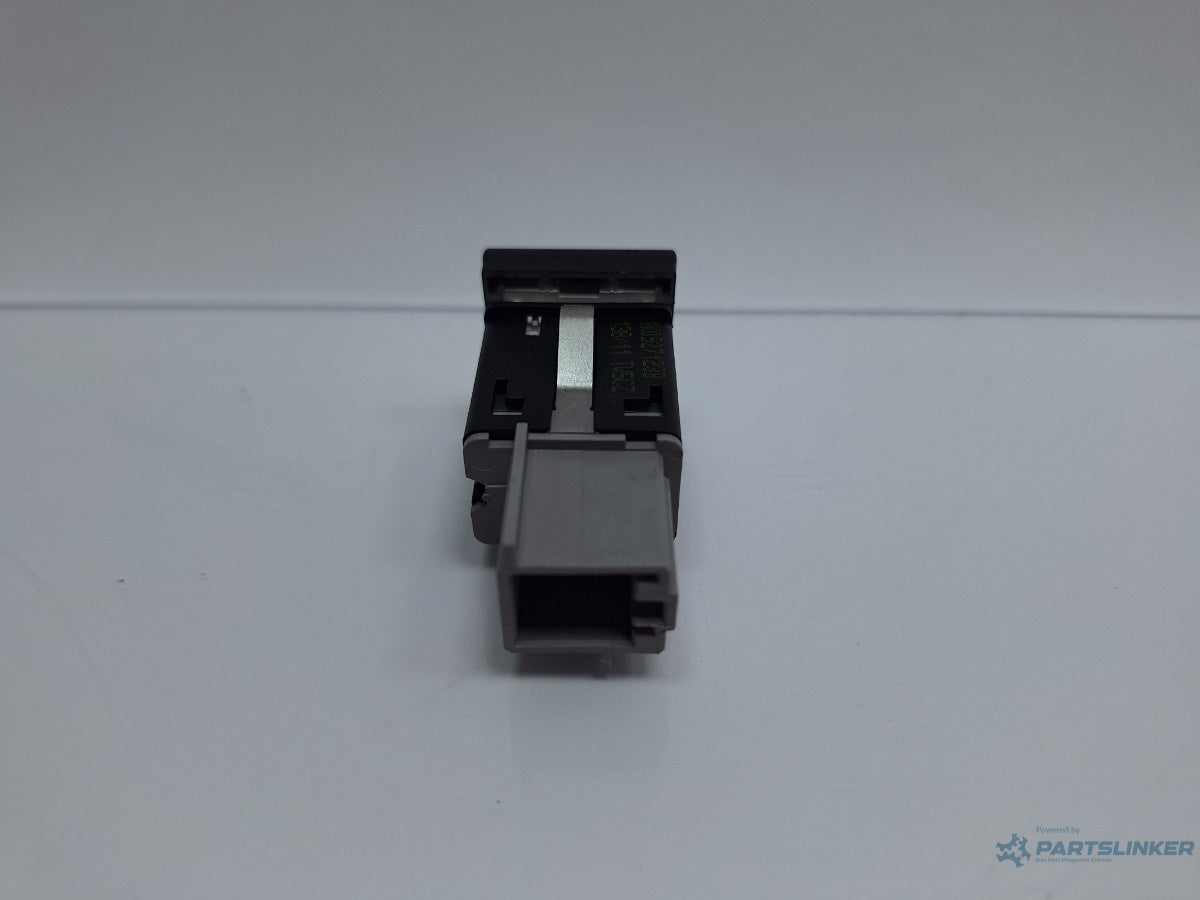 Buton asistenta parcare VOLKSWAGEN GOLF VI 5K1_ 2008 - 2012 TDi BlueMotion CAYC 1K0927123B