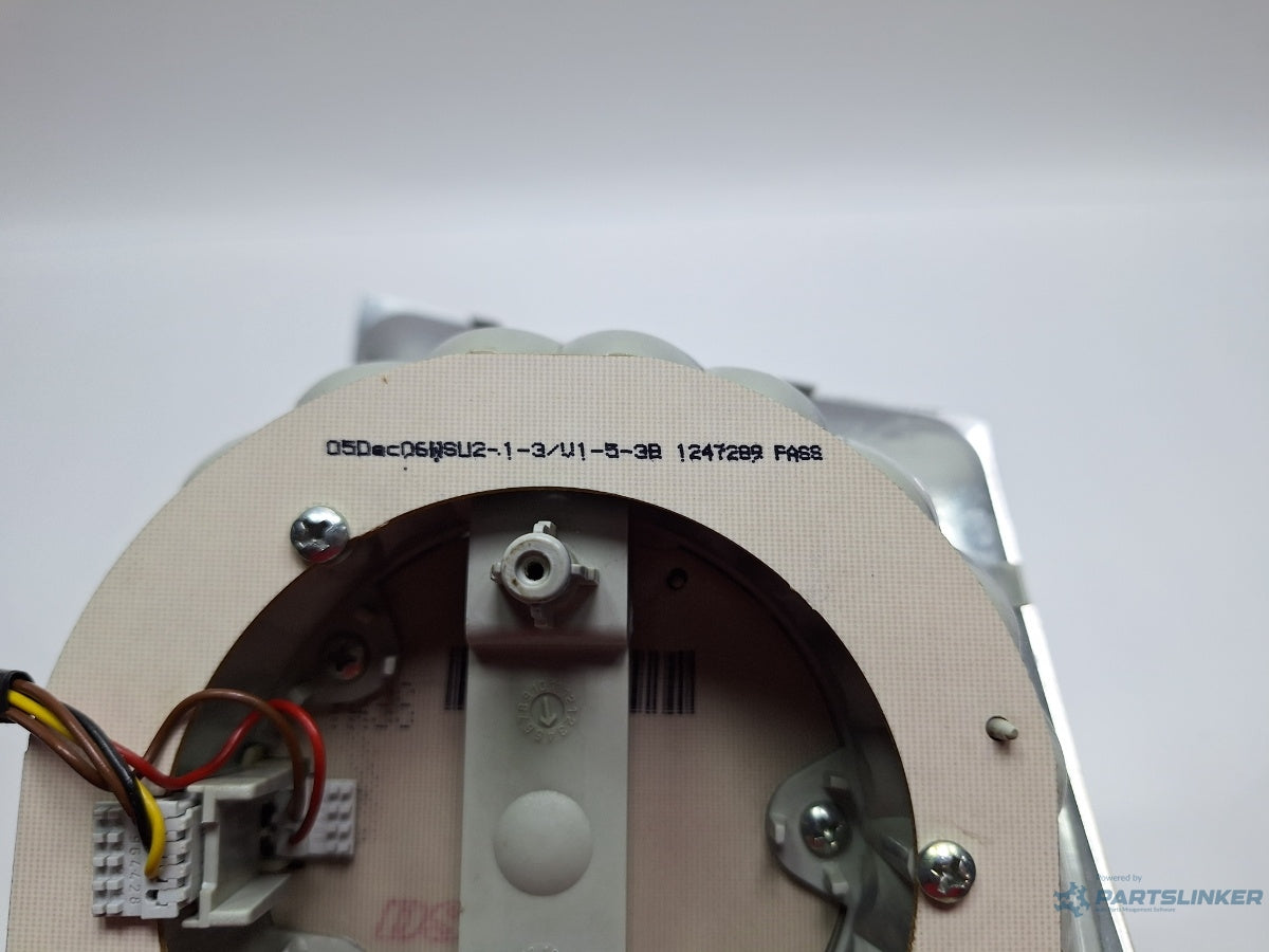 Led stop aripa stanga VOLKSWAGEN PASSAT 3C2 2005 - 2010 TDI 16V BKP, CBAB 3C5945095H