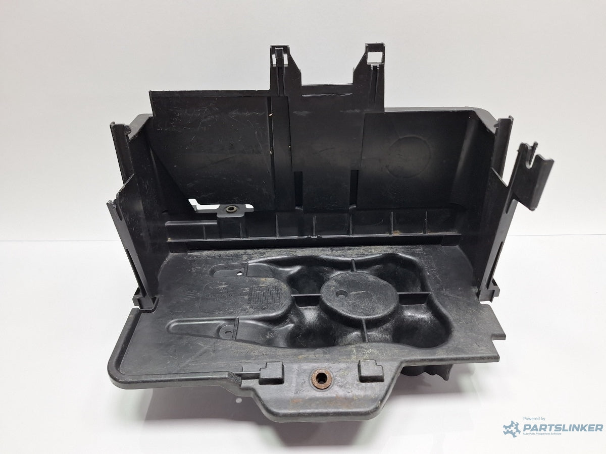 Capac tavita cutie baterie VOLKSWAGEN GOLF IV 1J1 1997 - 2007 TDI AGR, ALH 1J0915333 , 1J0915335