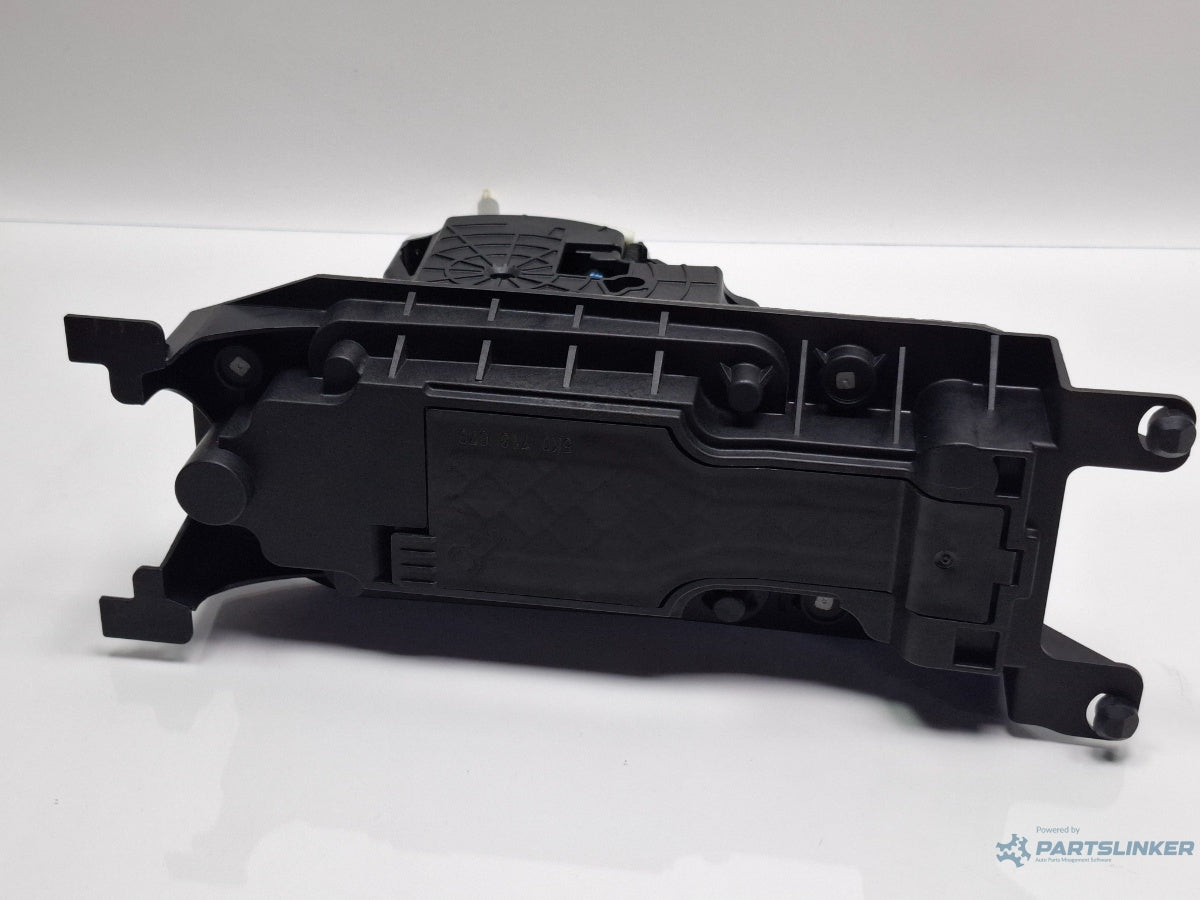 Schimbator de viteze/selector AUDI A3 Sportback 8VA, 8VF 2012 - > TDI CLHA 8V1713023G
