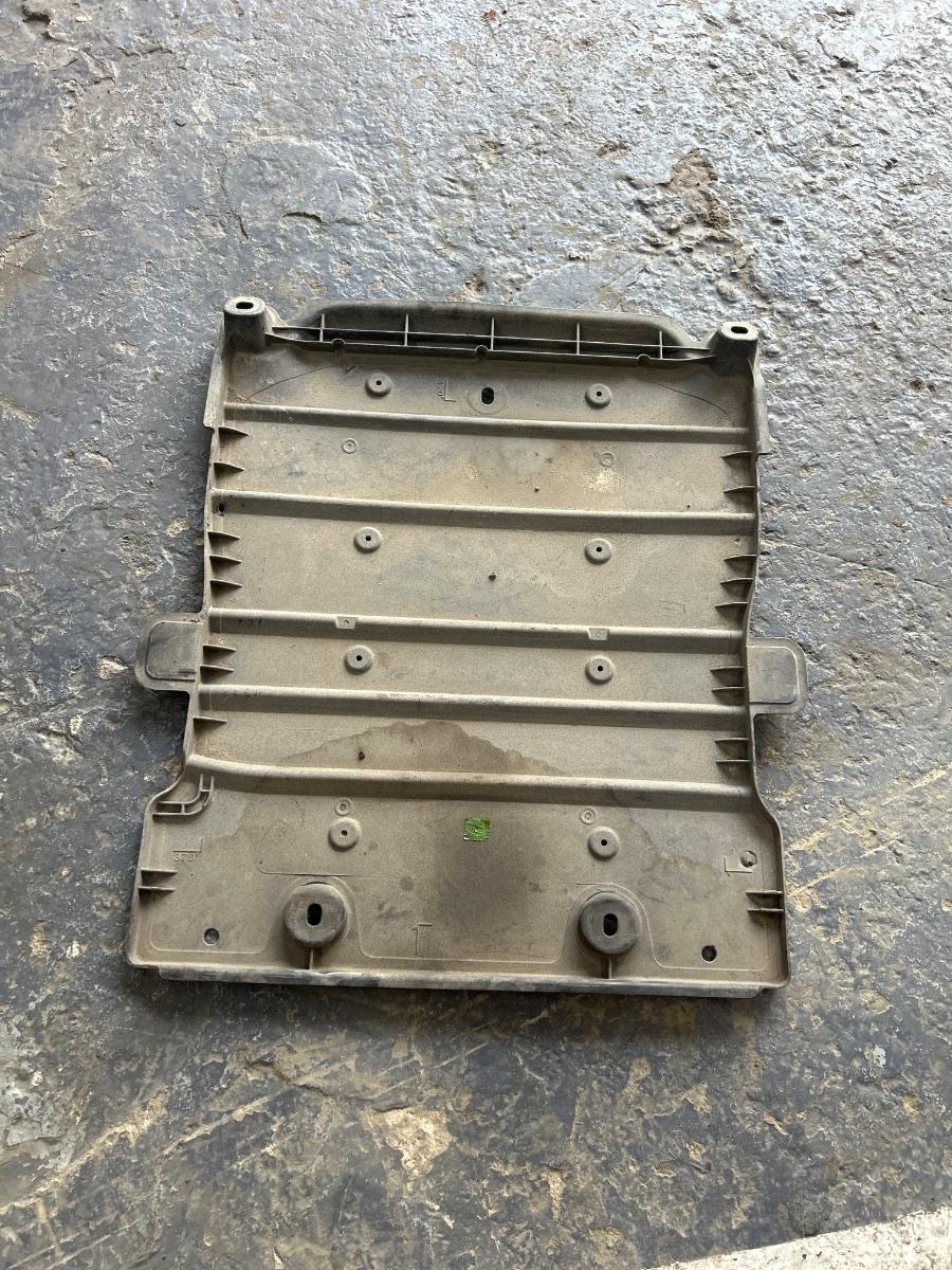 Scut de protectie motor cutie AUDI A3 Sportback 8VA, 8VF 2012 - > TDI CLHA 5Q0825230H