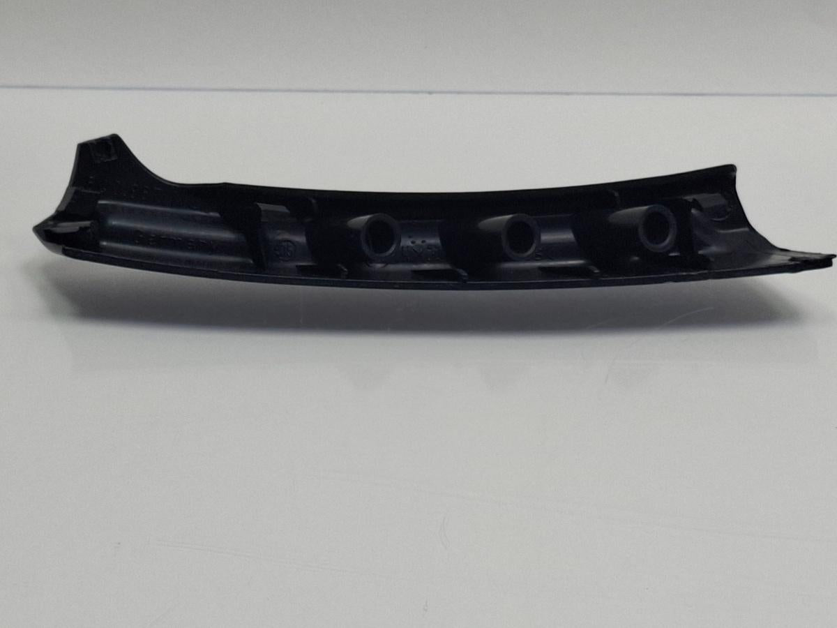 Capac maner sprijin dreapta fata VOLKSWAGEN POLO 9N_ 2001 - 2012 12V AZQ, BME 6Q0867172C