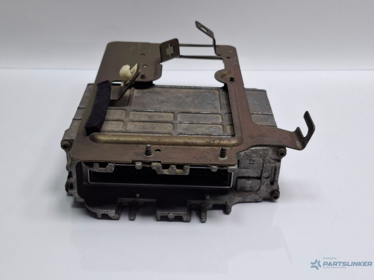 Calculator ECU VOLKSWAGEN GOLF III 1H1 1991 - 1998 1.6 1.6 ABU, AEA, AEE BOSCH 0261203647 032906026G