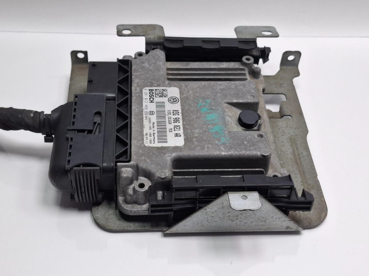 Calculator ECU VOLKSWAGEN CADDY III Estate 2KB, 2KJ, 2CB, 2CJ 2004 - 2015 TDI BJB, BLS BOSCH 0281012469 03G906021AR