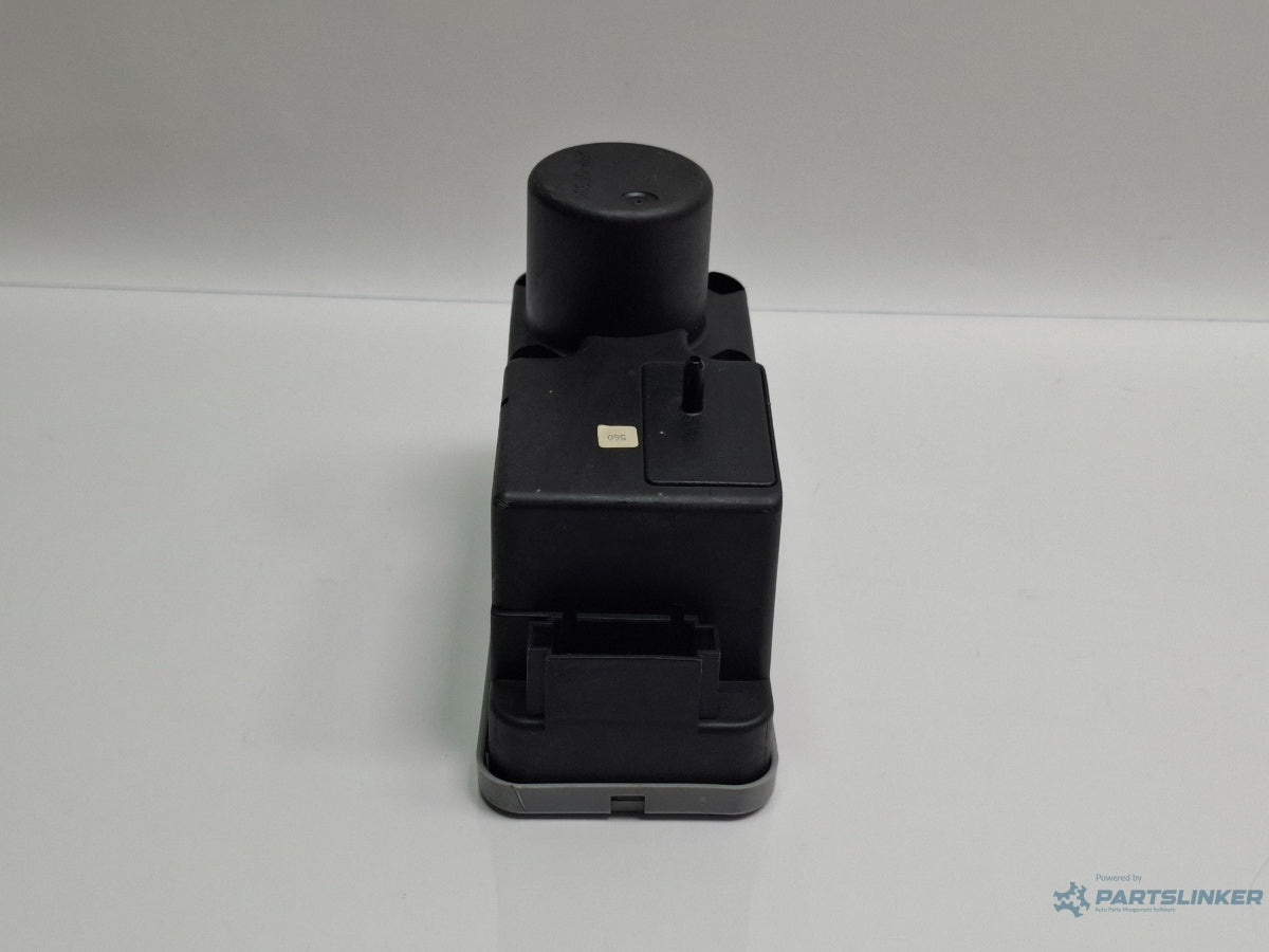 Unitate vacuum inchidere centralizata VOLKSWAGEN GOLF III 1H1 1991 - 1998 1.6 1.6 ABU, AEA, AEE 1H0962257