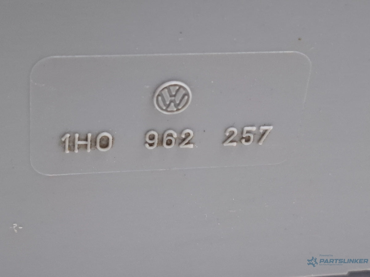 Unitate vacuum inchidere centralizata VOLKSWAGEN GOLF III 1H1 1991 - 1998 1.6 1.6 ABU, AEA, AEE 1H0962257