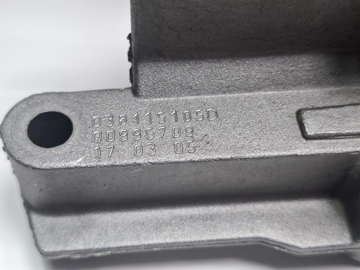 Pompa ulei VOLKSWAGEN GOLF IV 1J1 1997 - 2007 1.9 TDI ATD, AXR 038115105D