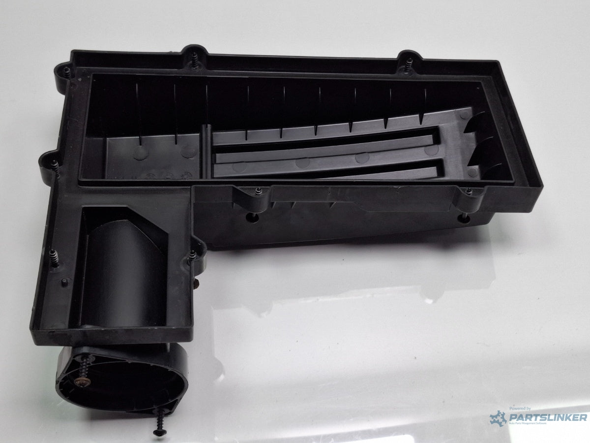 Capac carcasa filtru de aer VOLKSWAGEN GOLF V 1K1 2003 - 2009 1.9 TDI BKC, BLS, BXE 3C0129607AF , 3C0129601AM