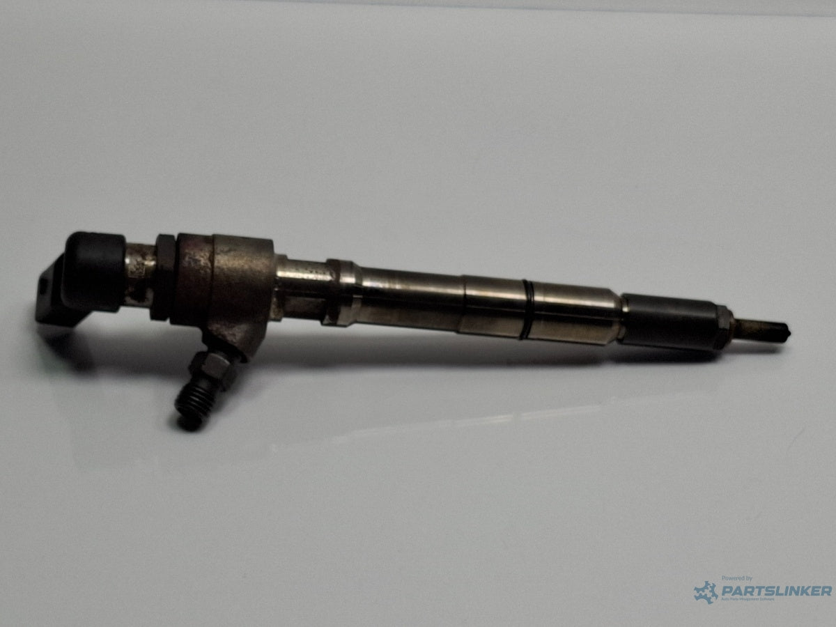 Injector combustibil VOLKSWAGEN GOLF VI 5K1_ 2008 - 2012 TDi BlueMotion CAYC 03L130277B