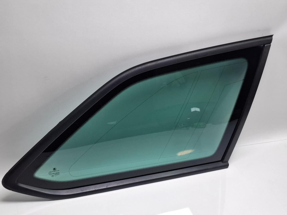 Geam fix privacy dreapta spate SKODA OCTAVIA Combi 5E5 2012 - > TDI CKFC, CRMB, CYKA AGC 43R-006723 5E9845298