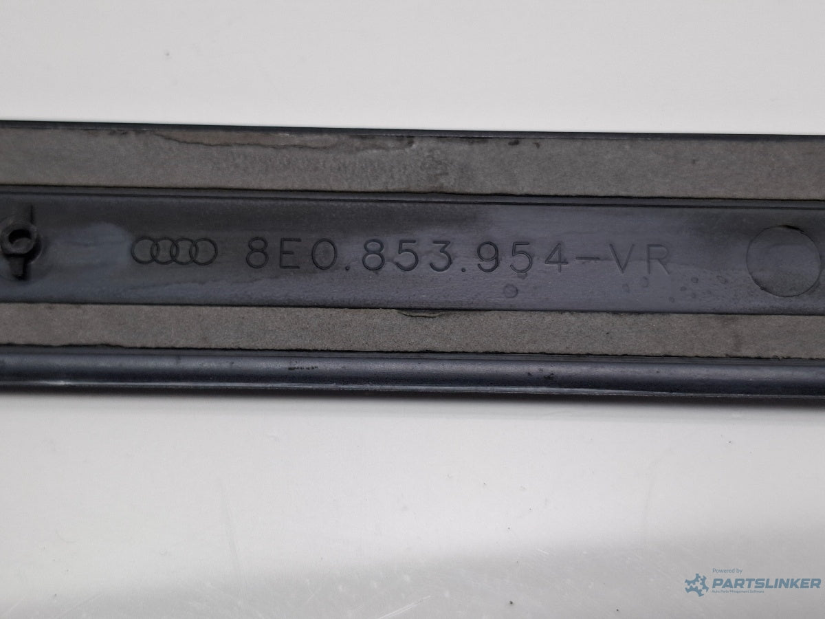 Bandou inferior usa dreapta fata AUDI A4 III Avant 8ED, B7 2004 - 2008 LY9B 8E0853954