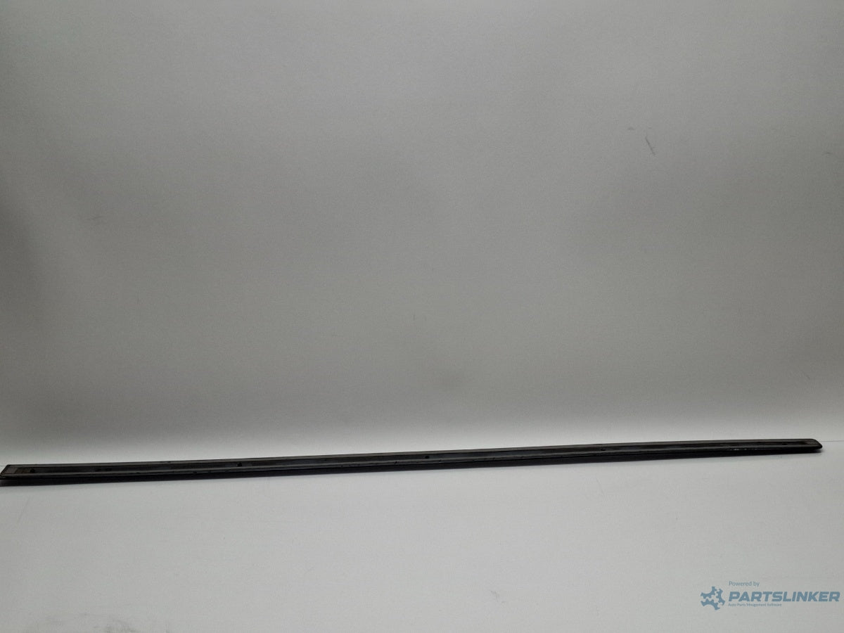 Bandou inferior usa dreapta fata AUDI A4 III Avant 8ED, B7 2004 - 2008 LY9B 8E0853954